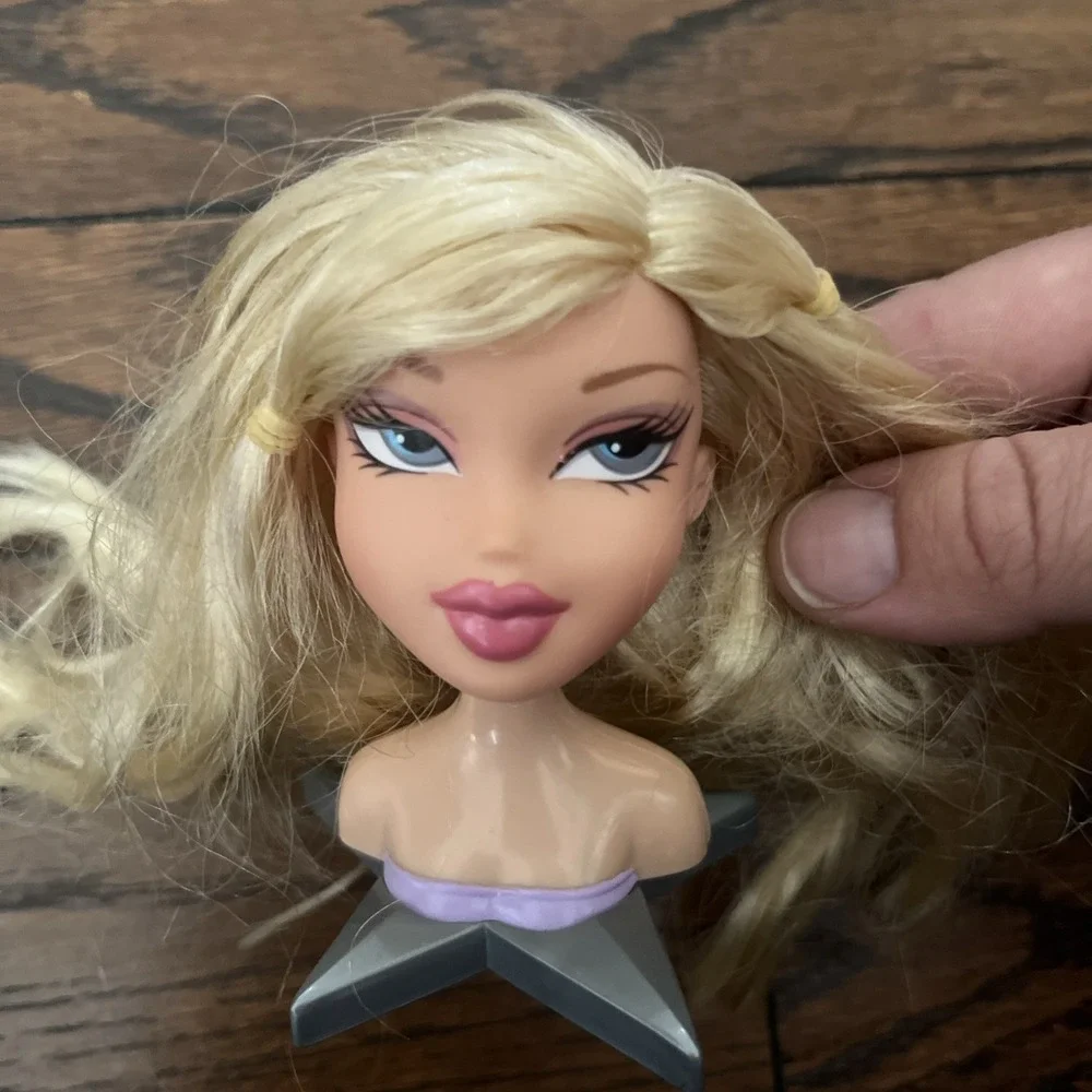 RARE Bratz Doll Head Gamez Cloe? Blonde Hair Blue‎ Eyes Star Base Y2K